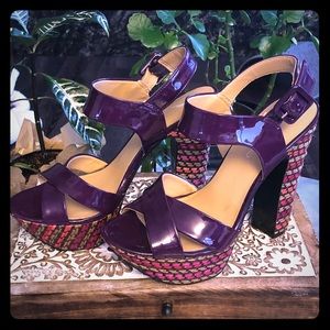Bandolino purple platform heels - Size 6